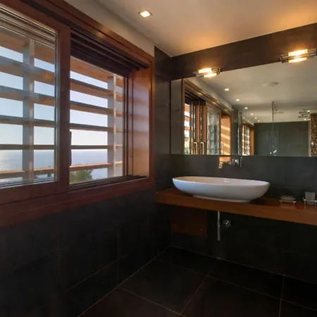 Terra Creta Luxury Retreat And Villa